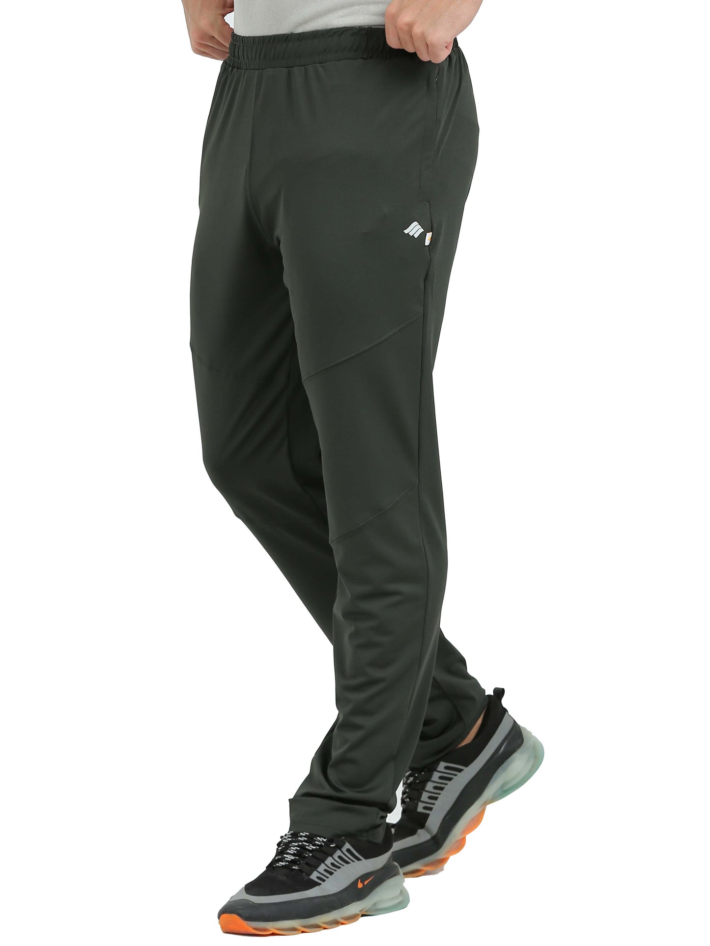 Aero move Trackpant (Green)